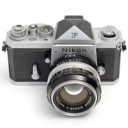 Nikon F